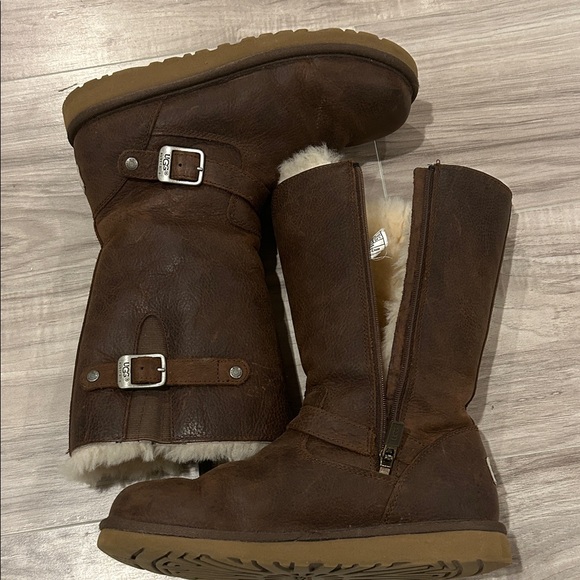 UGG Dark Brown Sheepskin-Lined Winter Boots - Picture 5 of 10